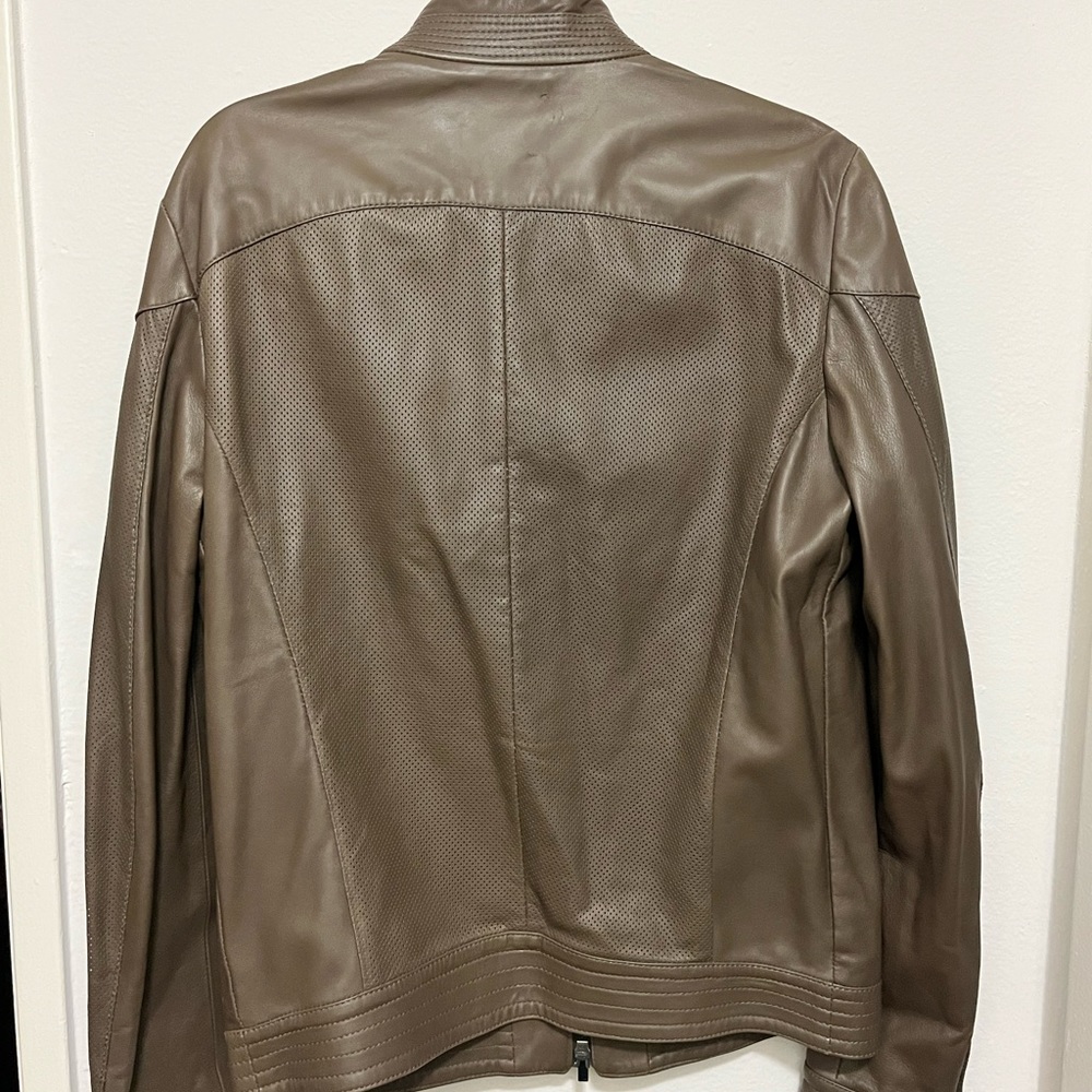 Leather jacket - Picture 3 of 6